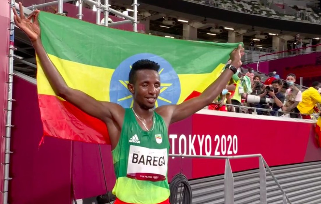 Selemon Barega, nouveau champion olympique du 10 000 m.