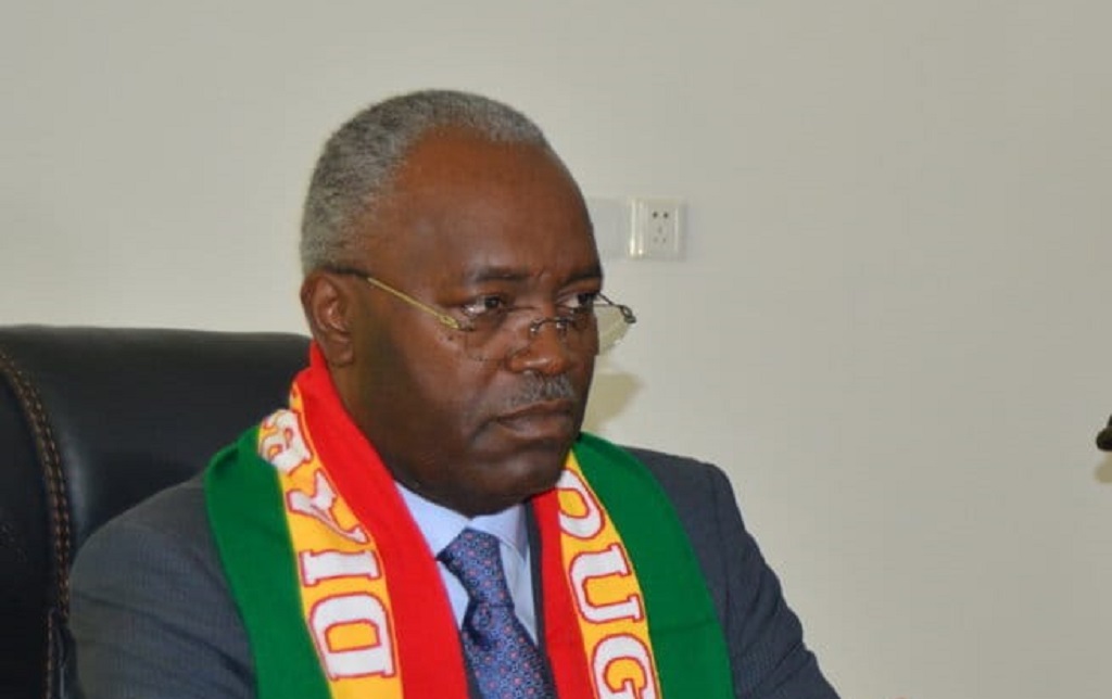 Ngouelondélé, le ministre congolais des Sports. 