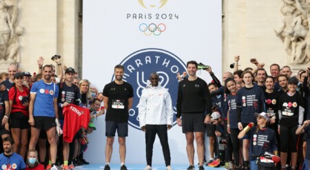 marathon-paris-2024 :-le-defi-contre-kipchoge-fait-des-heureux.-et-une-polemique
